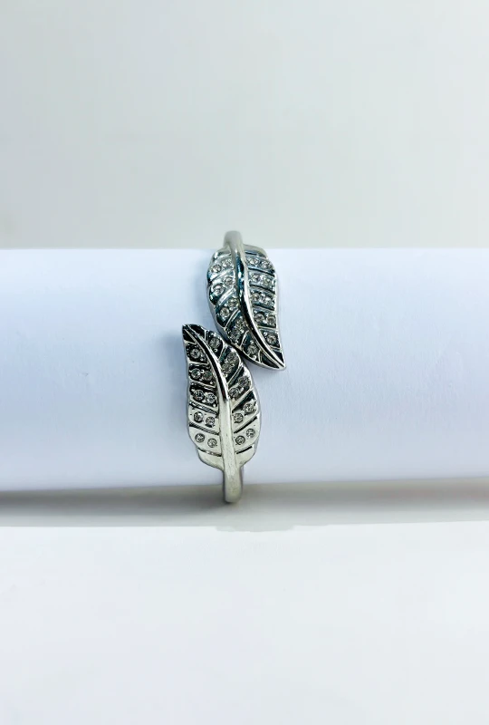 Twin Leaf Crystal Bracelet