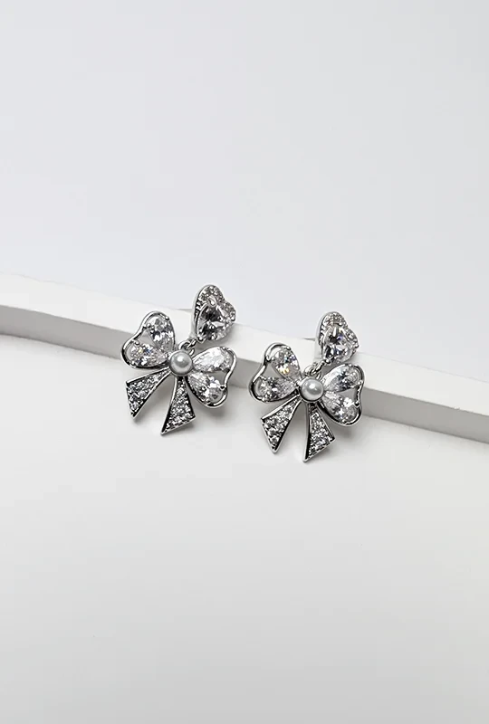 Pearl Bow Heart Stud Earrings
